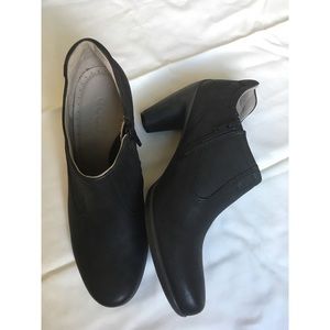 Ecco Black Ankle Booties
